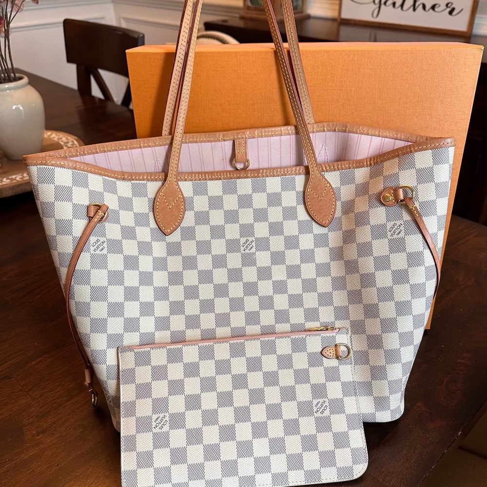 Louis Vuitton Neverfull MM